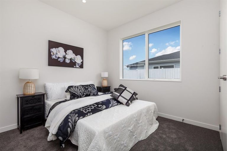 Photo of property in 30 Archibald Drive, Wainui, 0932