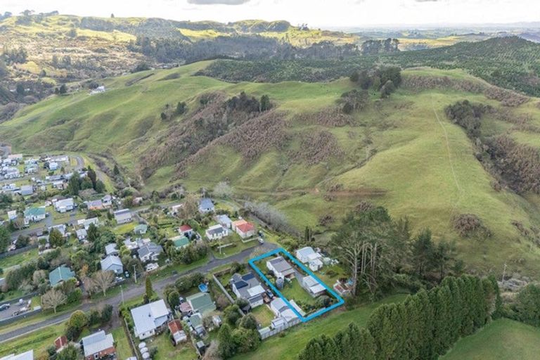 Photo of property in 18 Bernard Street, Pukemiro, Ngaruawahia, 3771