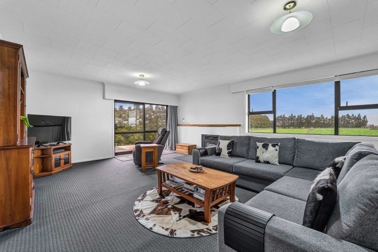Photo of property in 302 Otaraoa Road, Motunui, Waitara, 4383
