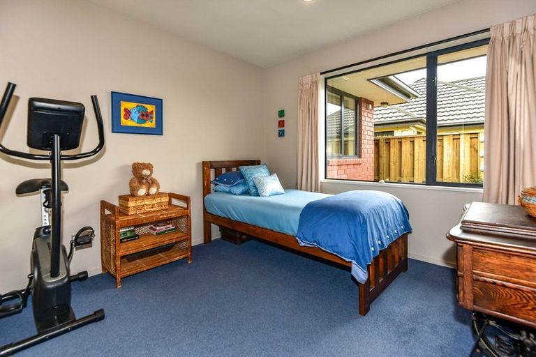 Photo of property in 11 Mahlet Street, Northwood, Christchurch, 8051