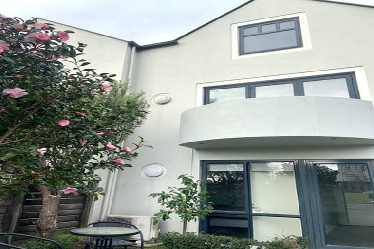 Photo of property in 34 Latimer Square, Christchurch Central, Christchurch, 8011