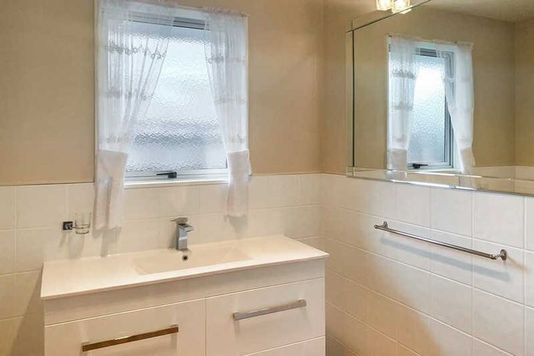 Photo of property in 3 Fenmere Place, Burwood, Christchurch, 8083