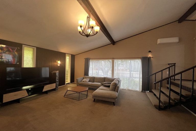 Photo of property in 56 Universal Drive, Henderson, Auckland, 0610