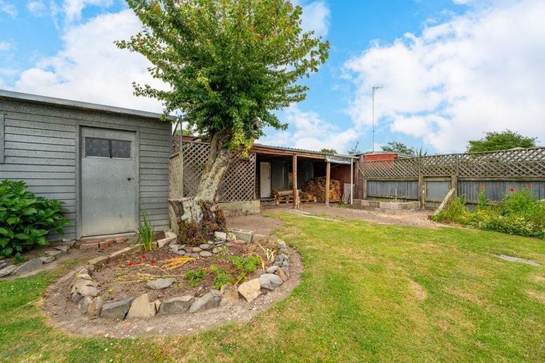 Photo of property in 26 Rhodes Street, Waimate, 7924