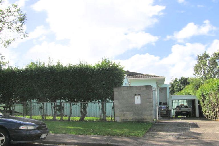 Photo of property in 8 Aquarius Avenue, Glen Eden, Auckland, 0602