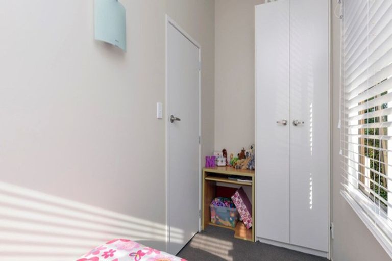 Photo of property in 18a Alberta Street, Point Chevalier, Auckland, 1022