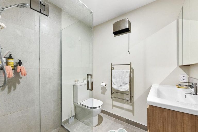 Photo of property in 4/27 Bartlett Street, Riccarton, Christchurch, 8011