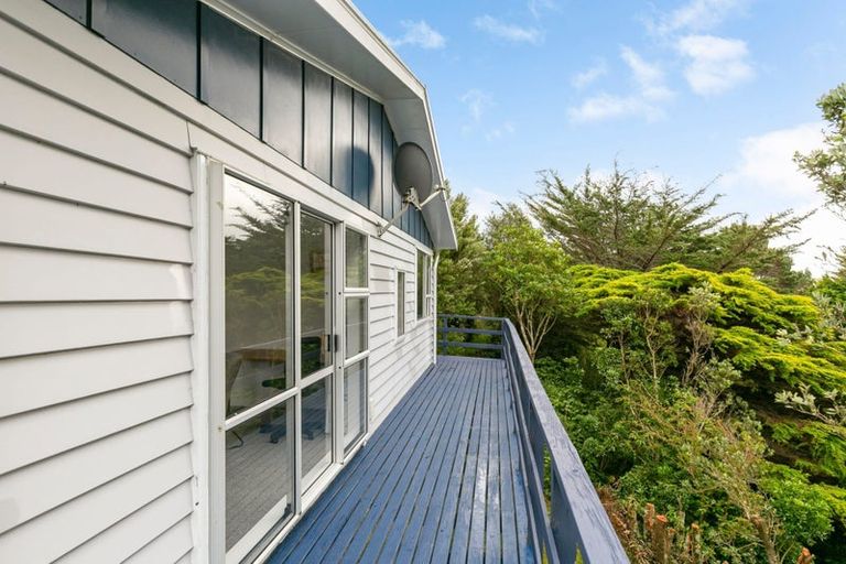 Photo of property in 53 Lomita Road, Johnsonville, Wellington, 6037