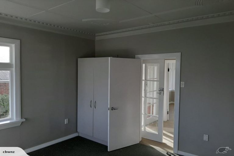 Photo of property in 118 Larnach Road, Vauxhall, Dunedin, 9013