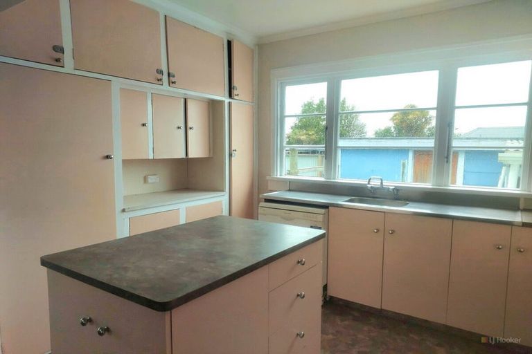 Photo of property in 53 Rhodes Street, Waimate, 7924