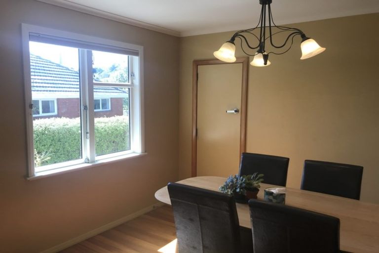 Photo of property in 60 Taylor Terrace, Tawa, Wellington, 5028