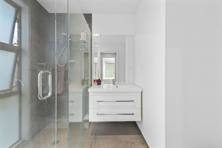 Photo of property in 37 Awataha Crescent, Pyes Pa, Tauranga, 3110