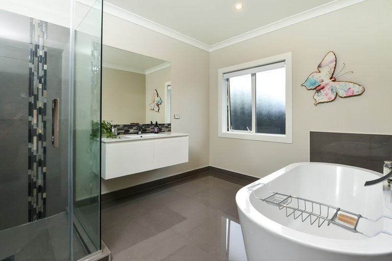 Photo of property in 24 Petersburg Drive, Flagstaff, Hamilton, 3210