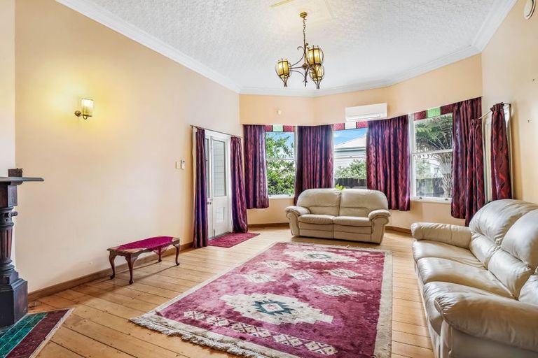 Photo of property in 30 Bignell Street, Gonville, Whanganui, 4501