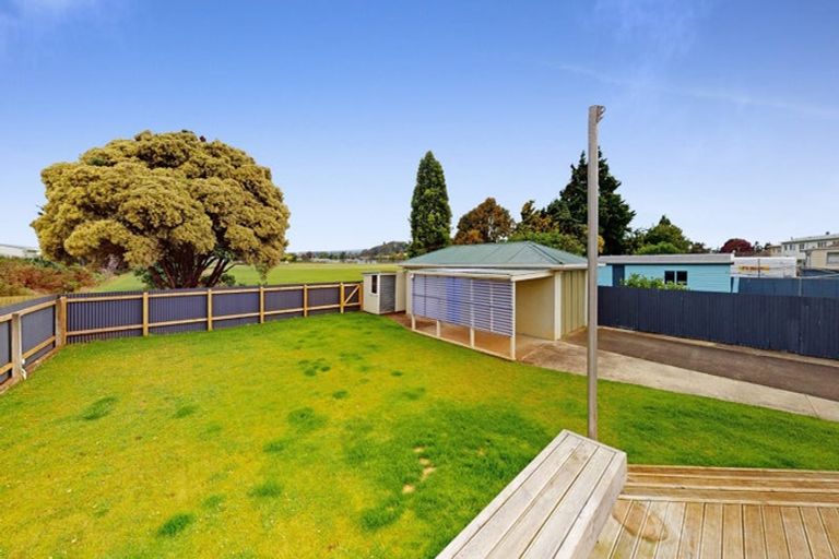 Photo of property in 30 Hadfield Crescent, College Estate, Whanganui, 4500