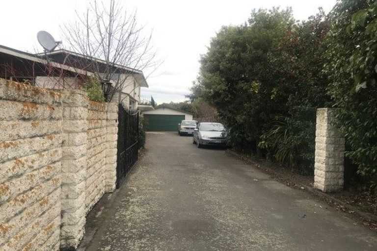 Photo of property in 429 Avonhead Road, Avonhead, Christchurch, 8042