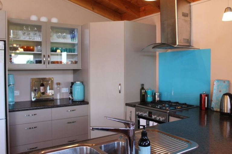 Photo of property in 352 Heatley Road, Whakapirau, Maungaturoto, 0583