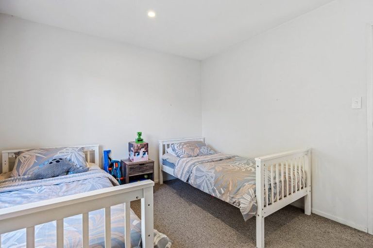 Photo of property in 2/34 Greers Road, Burnside, Christchurch, 8041