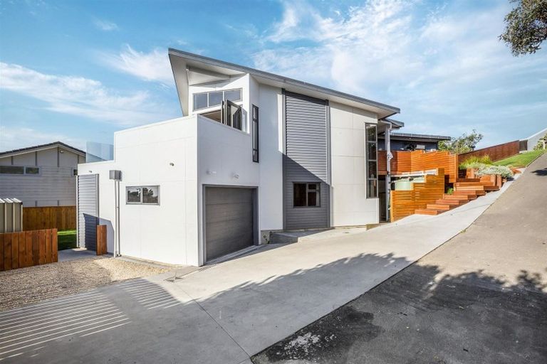 Photo of property in 15 Patiki Place, Titahi Bay, Porirua, 5022