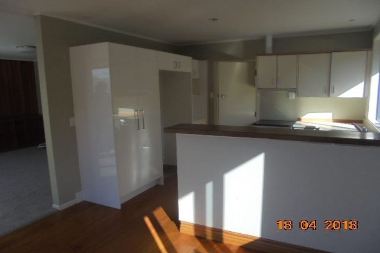 Photo of property in 12 Kapekape Place, Pukerua Bay, 5026