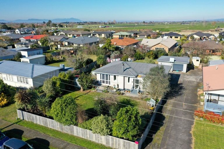 Photo of property in 21 Hayward Road, Ngatea, 3503