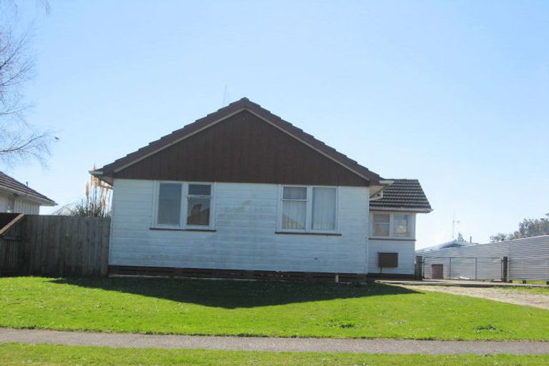 Photo of property in 13 Awatea Street, Levin, 5510