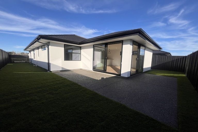 Photo of property in 15 Lintott Street, Kaiapoi, 7630