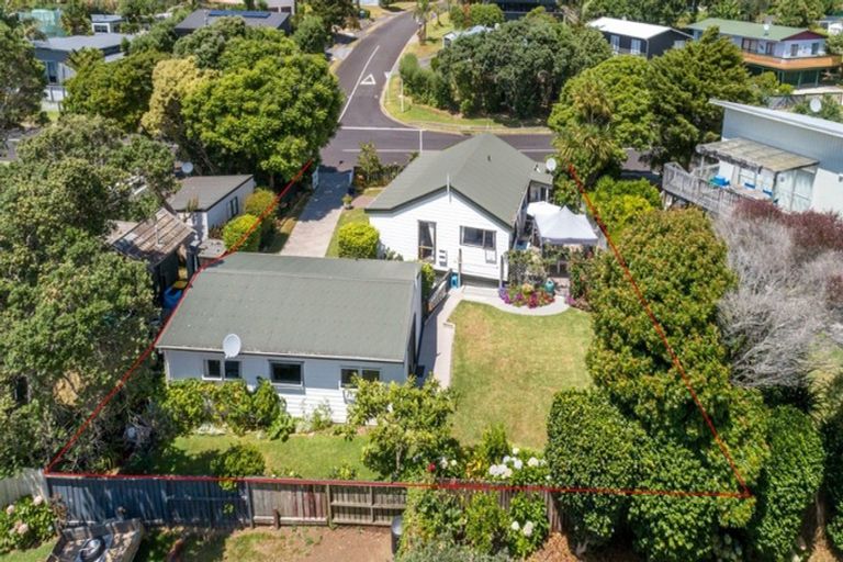 Photo of property in 205 Onemana Drive, Onemana, Whangamata, 3691