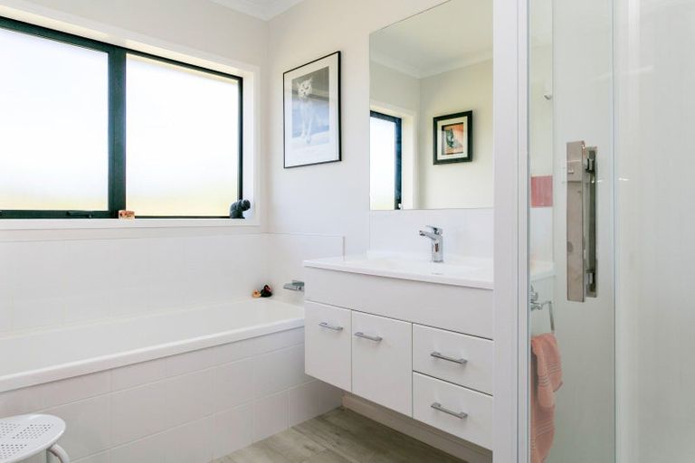 Photo of property in 500 Kinloch Road, Kinloch, Taupo, 3377