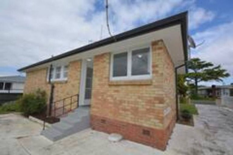 Photo of property in 10 Roseanne Road, Manurewa, Auckland, 2102