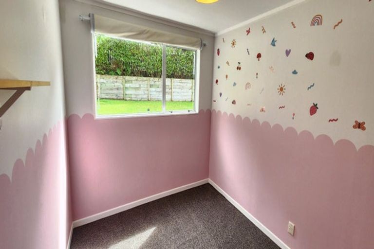 Photo of property in 28a Riversdale Drive, Merrilands, New Plymouth, 4312