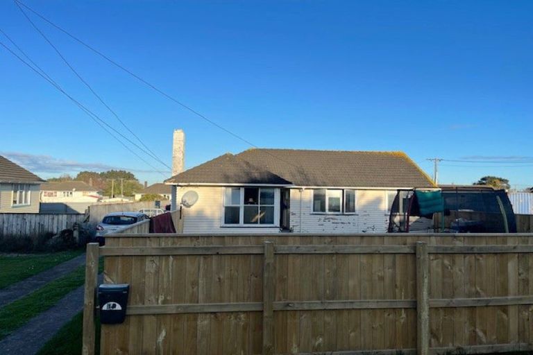 Photo of property in 15 Acourt Street, Hawera, 4610