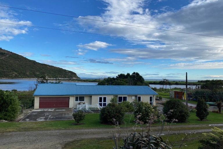Photo of property in 2 Horncastle Crescent, Little Wanganui, Karamea, 7893