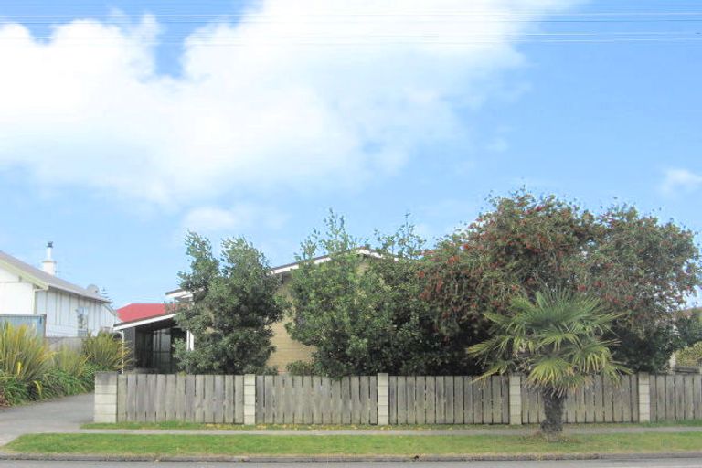 Photo of property in 94 Awapuni Road, Awapuni, Gisborne, 4010
