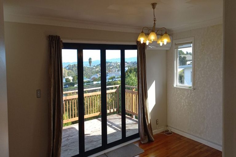 Photo of property in 82a Mokoia Road, Birkenhead, Auckland, 0626