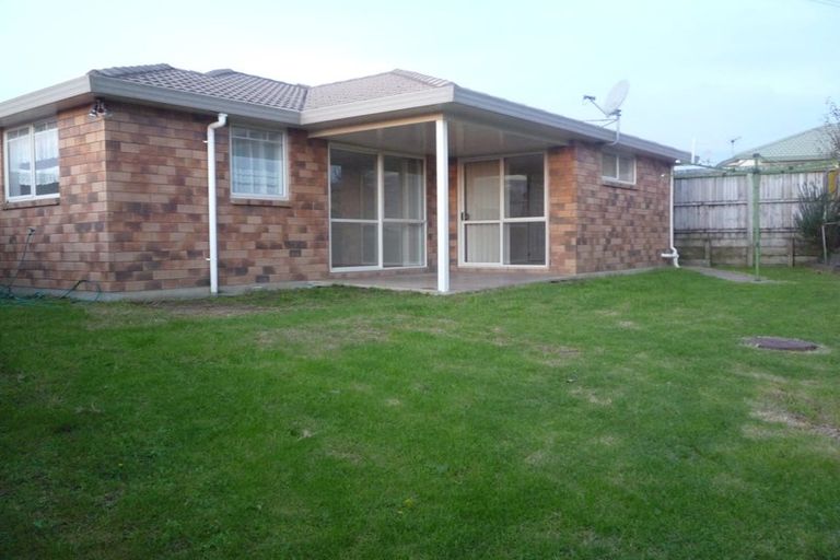 Photo of property in 8 Frederick Reece Drive, The Gardens, Auckland, 2105