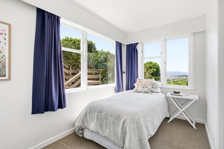 Photo of property in 31 Highbury Road, Highbury, Wellington, 6012