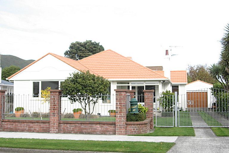 Photo of property in 30 Pinny Avenue, Epuni, Lower Hutt, 5011