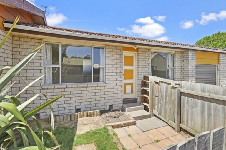 Photo of property in 2/32 Sylvan Street, Hillmorton, Christchurch, 8024