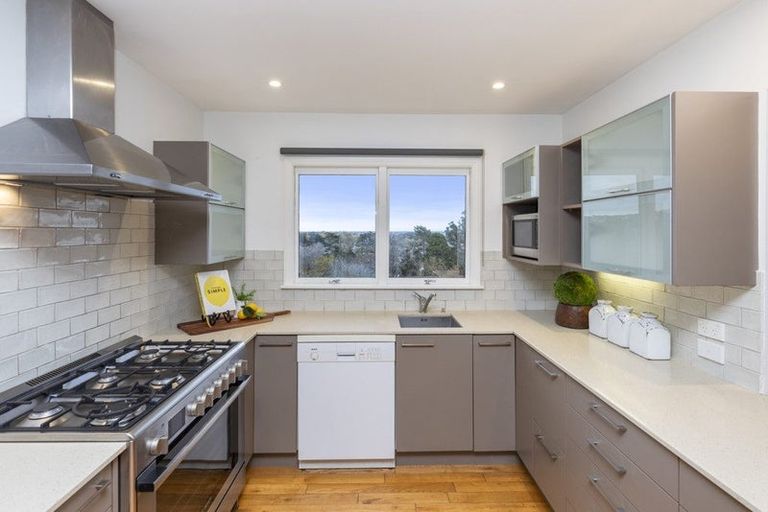 Photo of property in 40 Bengal Drive, Cashmere, Christchurch, 8022