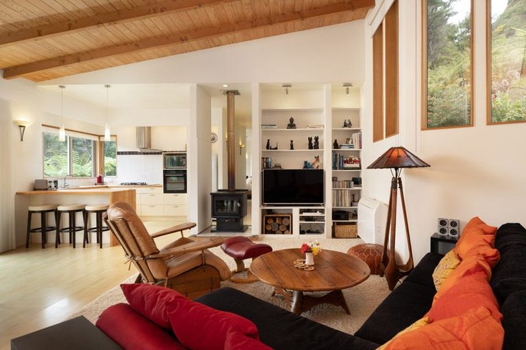 Photo of property in 19 St Omer Road, Saint Omer, Picton, 7282