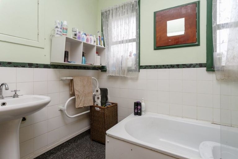 Photo of property in 132c Te Heuheu Street, Taupo, 3330