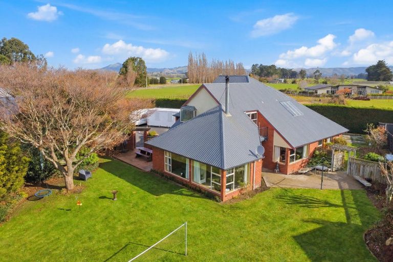 Photo of property in 9 Huntly Road, Outram, 9019