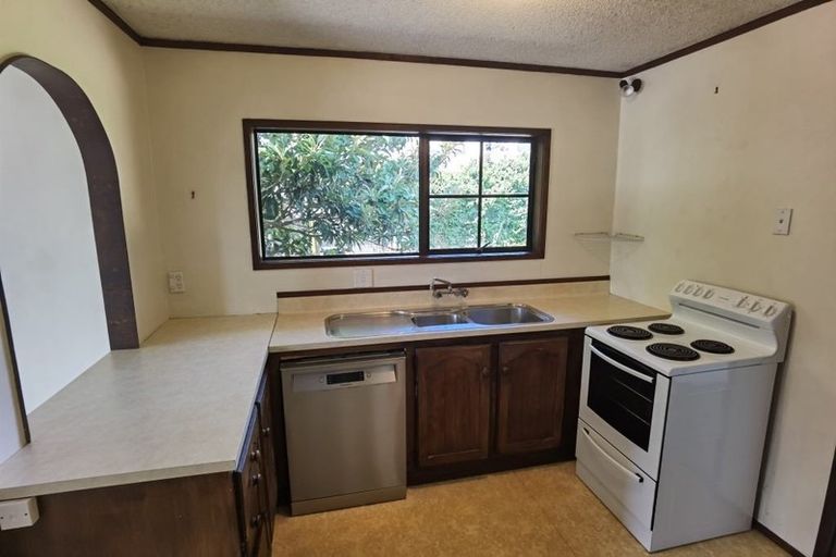 Photo of property in 21 Squirrel Lane, Browns Bay, Auckland, 0630