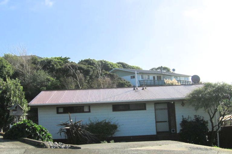 Photo of property in 60 Bodmin Terrace, Camborne, Porirua, 5026