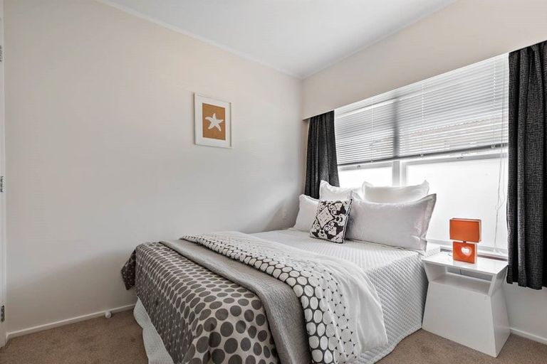 Photo of property in 2/8 Ngataringa Road, Devonport, Auckland, 0624