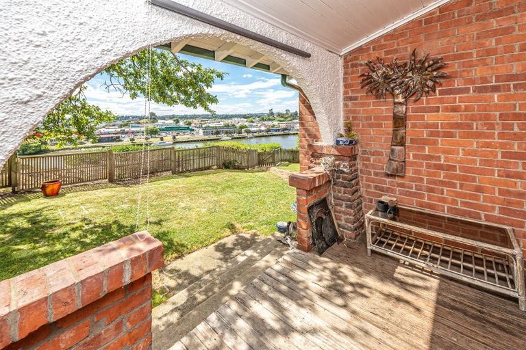 Photo of property in 21 Putiki Drive, Durie Hill, Whanganui, 4500