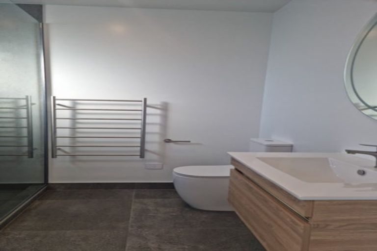 Photo of property in 2/173 Edgeware Road, Edgeware, Christchurch, 8013