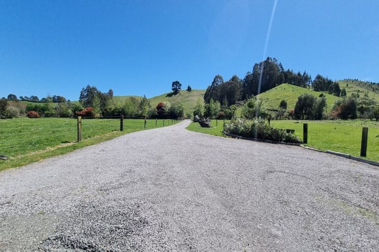 Photo of property in 299 Whangamata Road, Kinloch, Taupo, 3377