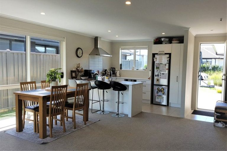 Photo of property in 51 Sentinel Avenue, Omokoroa, 3114